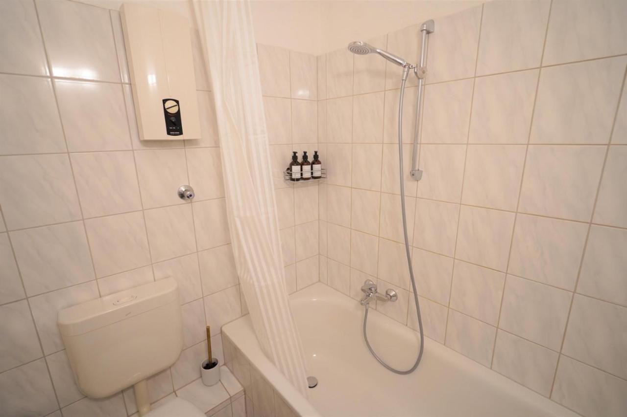 Dein Flughafen Messe Appartment Nahe Duesseldorf 1 Duisburg Zewnętrze zdjęcie